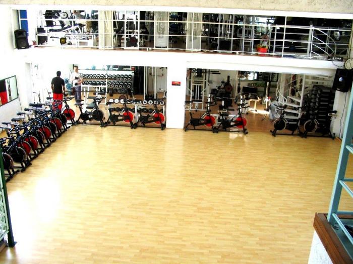 Très belle salle de sport refaite à neuf. a voir absolument!