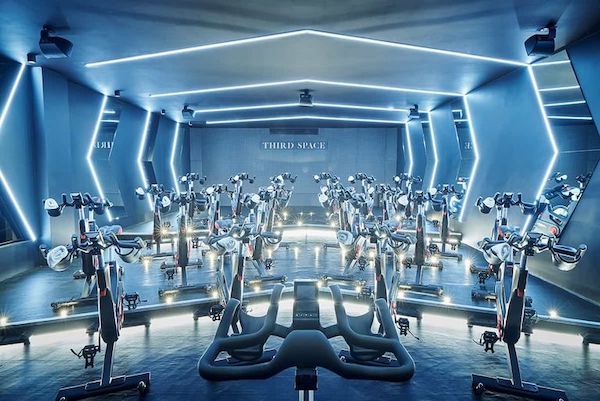 Débat sur les clubs de fitness au parlement britannique !